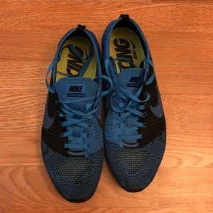 Nike Flyknit Racer